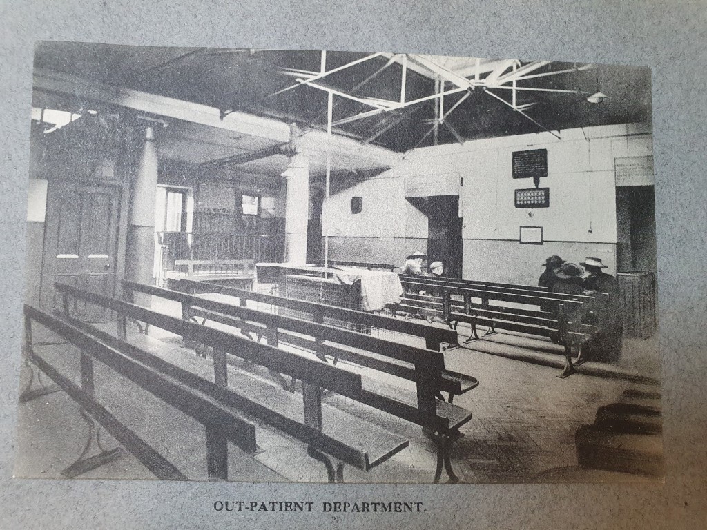 Photo of the outpatient department at St George's Hospital at Hyde Park Corner.